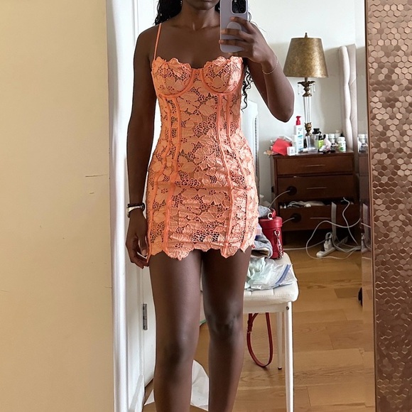 House of CB Coral Lace Mini Dress - Picture 4 of 4